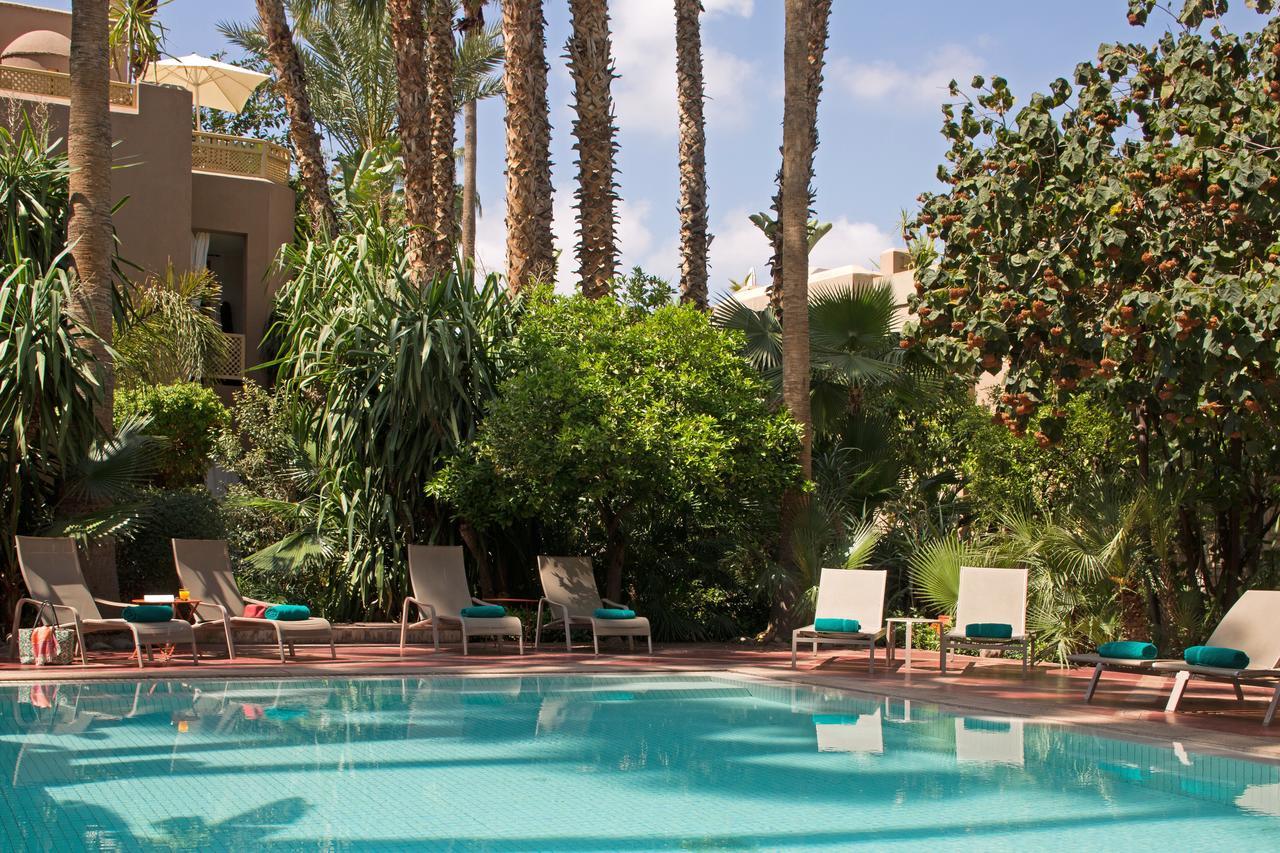 Les Jardins De La Medina Hotell Marrakesh Eksteriør bilde The pool at the hotel